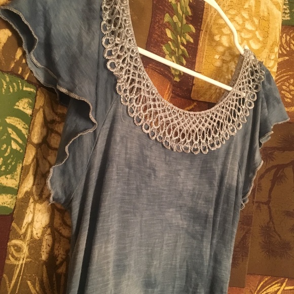 Cute short sleeve blue faded - Picture 2 of 5